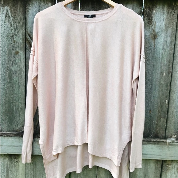 H&M Tops - Light knit long sleeve top